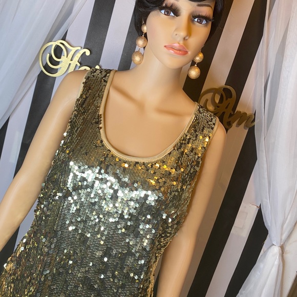 Gold Dress - Picture 1 of 4